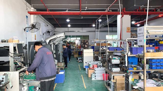 445-0756691-10 πλαστική ράγα οδηγών κασετών απορριμάτων NCR S2 ανταλλακτικών τράπεζας ATM 9